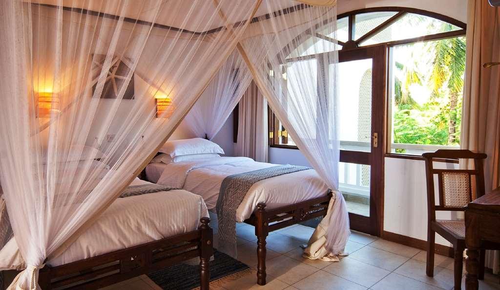 Lantana Galu Beach Diani Beach Zimmer foto